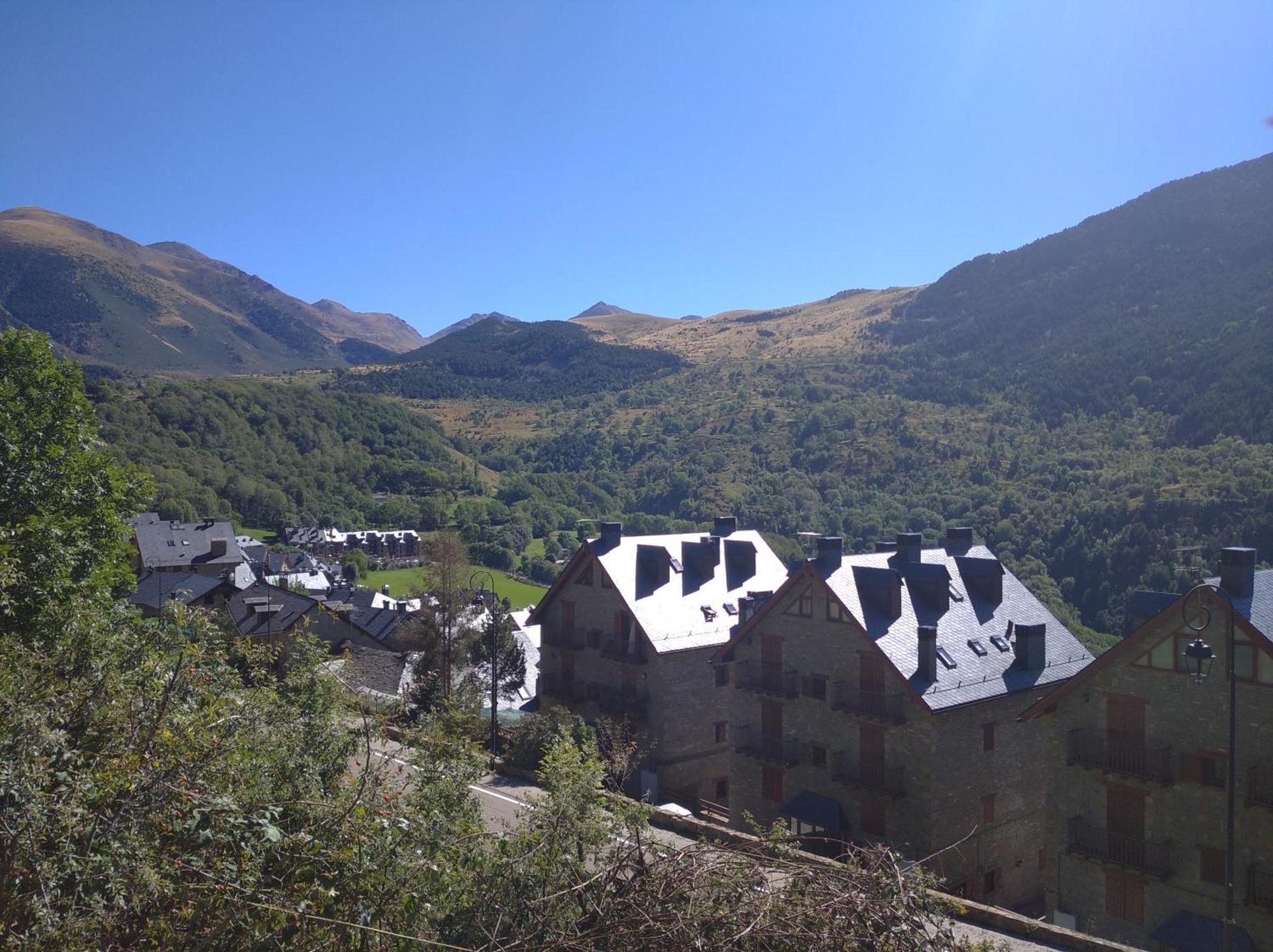 Apartamento Con Terraza Y Vistas Panoramicas En Tauell Exterior foto